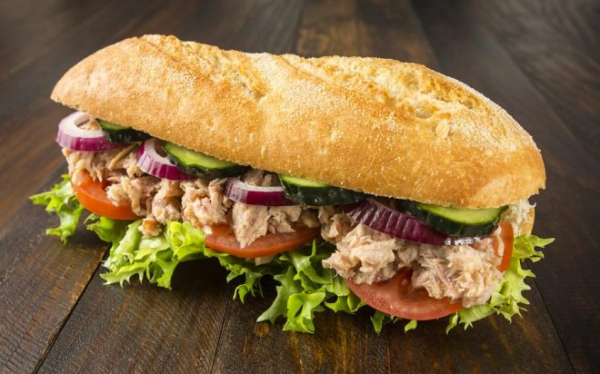 В бутербродах с тунцом от Subway не нашли ДНК самого тунца