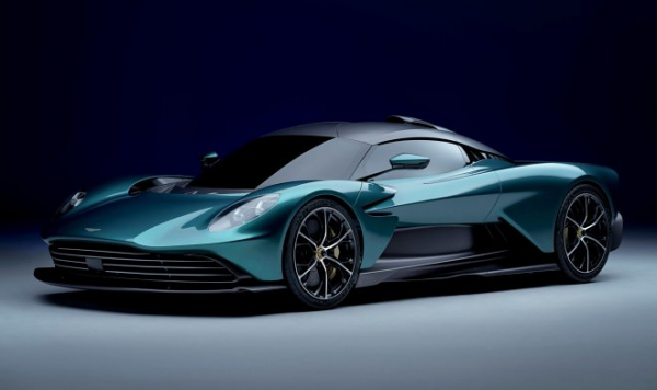 Aston Martin представила будущий серийный суперкар Valhalla