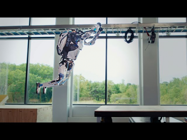 Boston Dynamics показала процесс обучения своих роботов паркуру изнутри