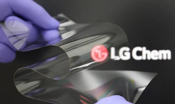 LG разработала гибкое стекло для дисплеев, которое не уступает по прочности традиционному