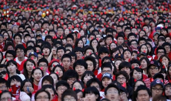 По прогнозам китайских ученых население страны в течение 30 лет сократится вдвое