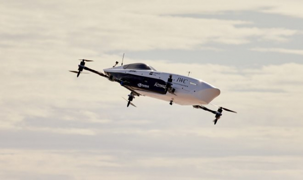 В Австралии прошла первая в мире драг-гонка летающих спидеров