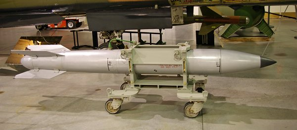 В США запущено производство новейшей ядерной бомбы воздушного базирования