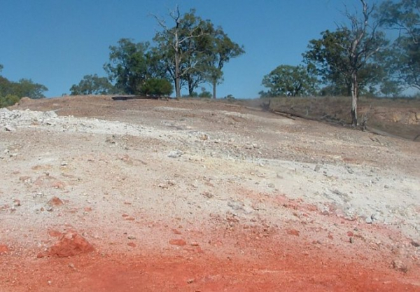Загадочный огонь под горой Винген в Австралии горит без остановки уже более 6000 лет