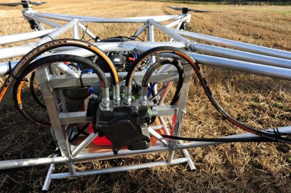 Flowcopter испытала первый в мире мультикоптер с гидравлическими двигателями