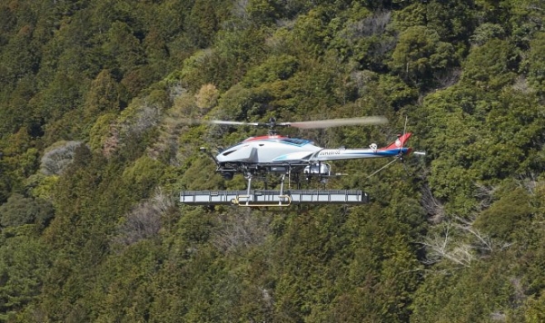 Обновленный вертолет-беспилотник Yamaha сможет перевозить 50 кг груза