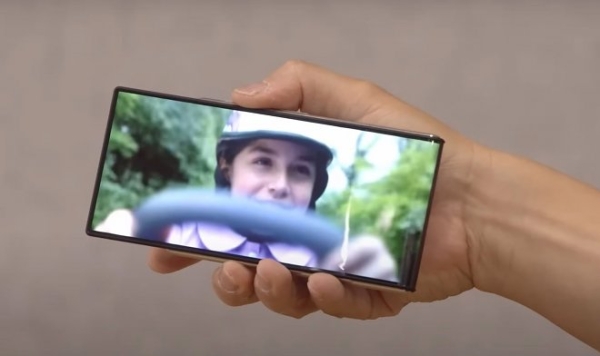 Lenovo представила смартфон и ноутбук с раздвижными дисплеями