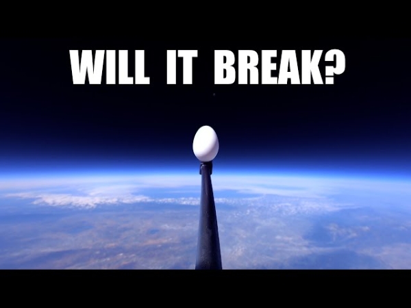 Бывший инженер NASA смог сбросить яйцо из космоса так, что оно не разбилось