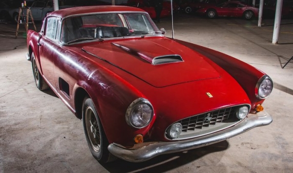 «Амбарная находка» из 20 редчайших Ferrari может стать самой большой и богатой в истории