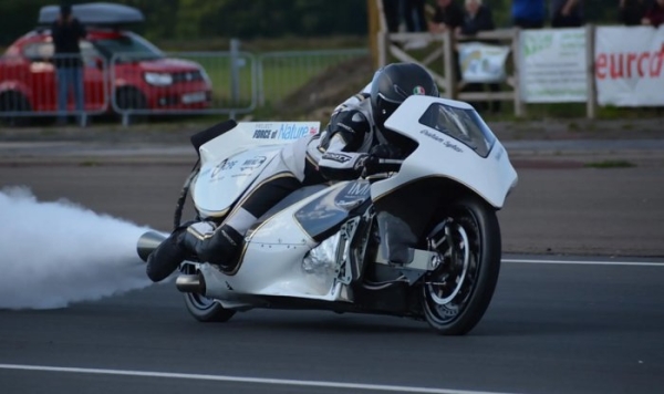 Паровой мотоцикл Force of Nature установил мировой рекорд скорости