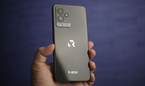 Представлен «Р-ФОН», ставший первым российским смартфоном на Rosa Mobile