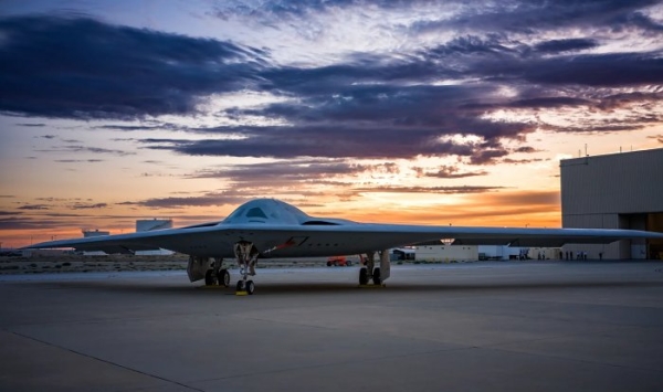 Northrop Grumman опубликовала несколько снимков новейшего бомбардировщика B-21 Raider