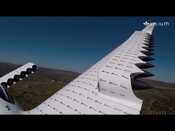 Lilium выпустила первый в мире коммерческий летающий eVTOL-аппарат