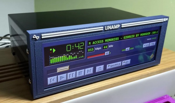 Энтузиасты воскресили легендарный Winamp, превратив его в физический плеер