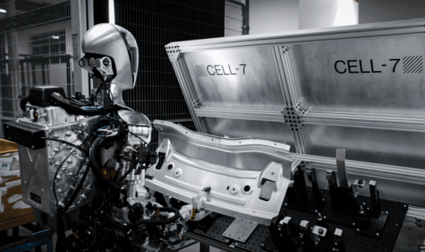 Андроид Figure 01 готовится к работе на заводе BMW