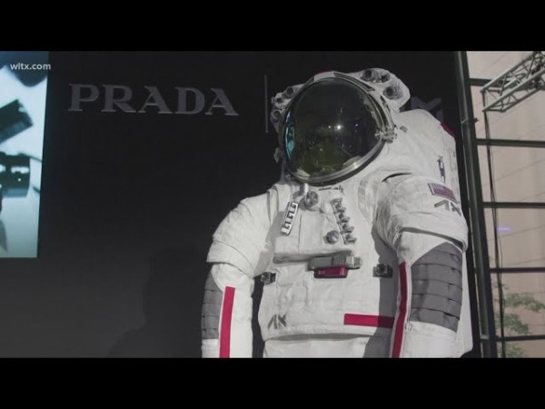 Участники будущей лунной миссии NASA будут одеты в скафандры Prada