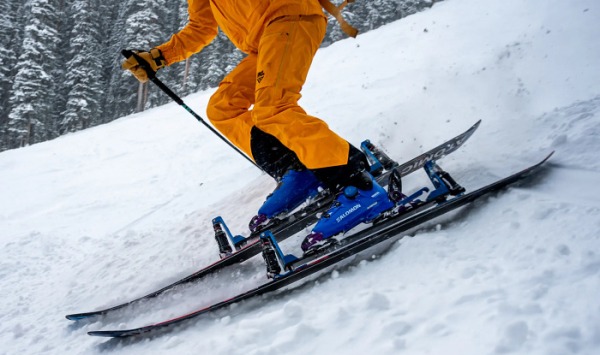 Система ShredShox добавит горным лыжам практичную пневматическую подвеску