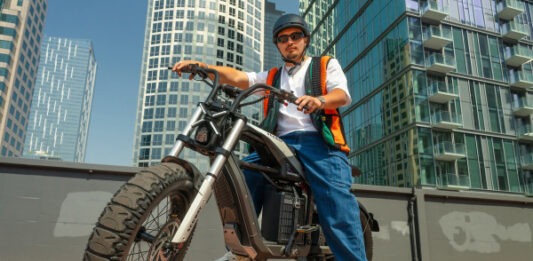 Segway впервые выходит на рынок электробайков с двумя моделями — Xafari и Xyber