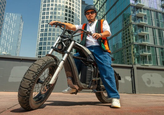 Segway впервые выходит на рынок электробайков с двумя моделями — Xafari и Xyber