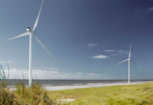 На Новолакской ВЭС выполнили установку первого ветрогенератора