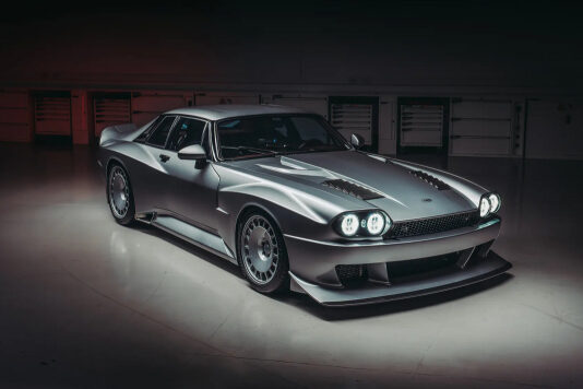 Jaguar XJS возвращается в виде рестомода с мощным двигателем V12 и карбоновым кузовом