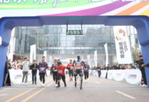 В Китае проведут первую в мире гонку между людьми и роботами