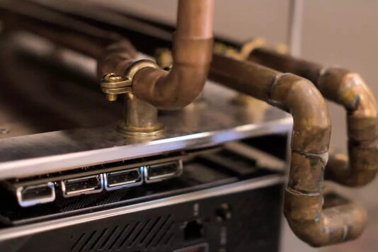 Мощный дизайнерский компьютер «The Boiler» получил систему охлаждения в стиле стимпанк