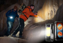 Oukitel запускает телефон-монстр с АКБ на 33000 мА⋅ч и встроенным проектором