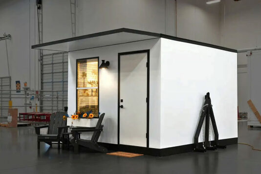 Ультракомпактный домик Baby Box можно собрать всего за 60 минут