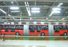 Китайская компания Yutong представила первый в мире 26-метровый автобус