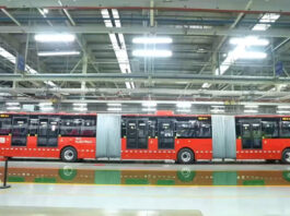 Китайская компания Yutong представила первый в мире 26-метровый автобус