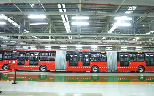 Китайская компания Yutong представила первый в мире 26-метровый автобус