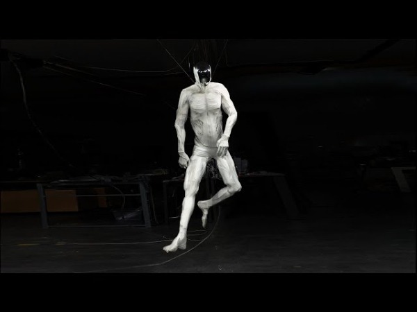 Жутковатый гуманоидный робот от Clone Robotics — весьма дотошная имитация человека