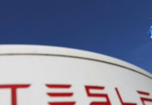 Дожали. Китай запретил Tesla называть свои электрокары полностью автономными