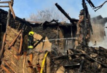 «Прилет» в комплекс Bartolomeo, пожары в частных домах, 4 погибших, повреждены многоэтажки и 90 авто — фото последствий атаки по Днепру