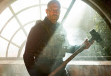 Профи. Рецензия на фильм, в котором Джейсон Стейтем разбирается с россиянами лучше Дональда Трампа