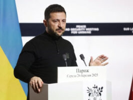 Зеленский заявил, что поручил Умерову передать США факты повреждений энергетики из-за российских обстрелов
