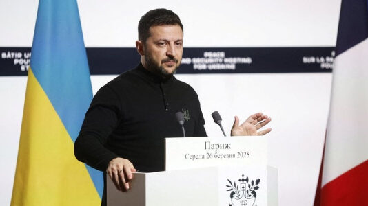 Зеленский заявил, что поручил Умерову передать США факты повреждений энергетики из-за российских обстрелов