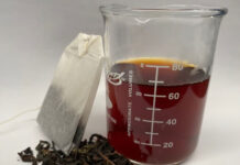 Процесс заваривания чая очищает воду от тяжелых металлов