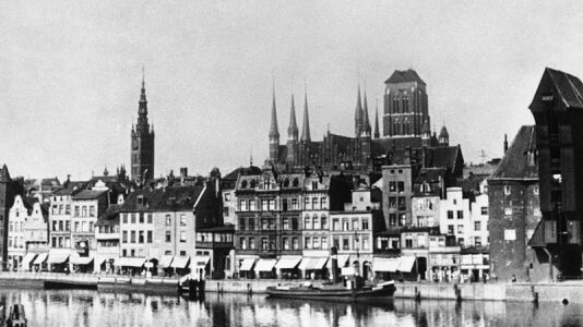 Две войны и передвижение границ. Как немецкий Данциг после Первой мировой стал нейтральным государством, а в 1945-м — польским Гданьском