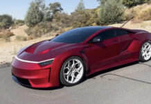 Фанатская «зомби-Тесла» привлекла небывалое внимание публики