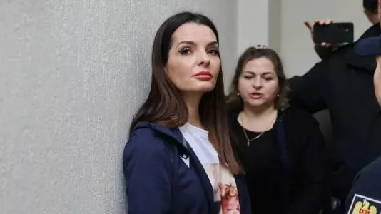 В Молдове руководительницу Гагаузии Гуцул отпустили под домашний арест