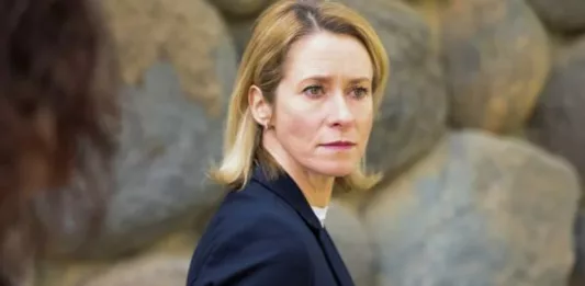 ЕС предупредил европейских лидеров о последствиях, если они поедут на парад к Путину