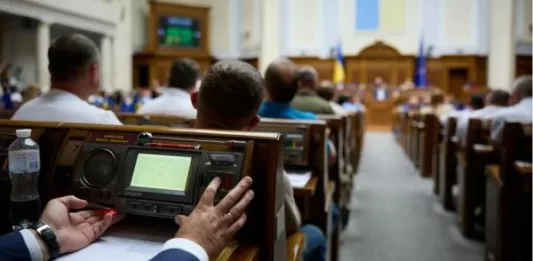 «Закрыли схему». Рада приняла закон о выкупе арендованного имущества