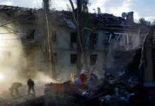 «Парню был 21 год, девушке — 19». В Киеве во время комбинированного удара России погибли родные брат с сестрой — Зеленский