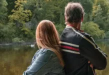 Через 37 лет поисков. 52-летняя женщина с помощью ДНК-теста нашла своего родного отца