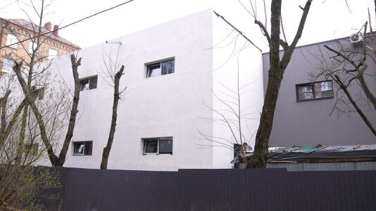 Вымышленные здания и «туалетная схема». Журналисты Bihus.Info раскрыли новые подробности земельных махинаций в Киеве — видео