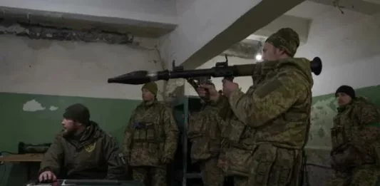 В Минобороны вдвое расширили перечень боевых должностей и специальностей по контракту 18−24