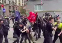 В Киеве произошла стычка противников проведения ЛГБТК+ кинофестиваля с полицией — видео