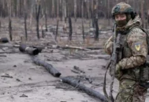 «Попал в самое „сердце“ панцерника». На Лиманском направлении бойцы ВСУ уничтожили новейший российский танк Т-80БВМ — видео